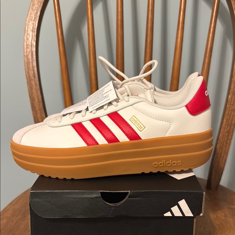 Adidas White and Red Sneakers - Picture 5 of 10